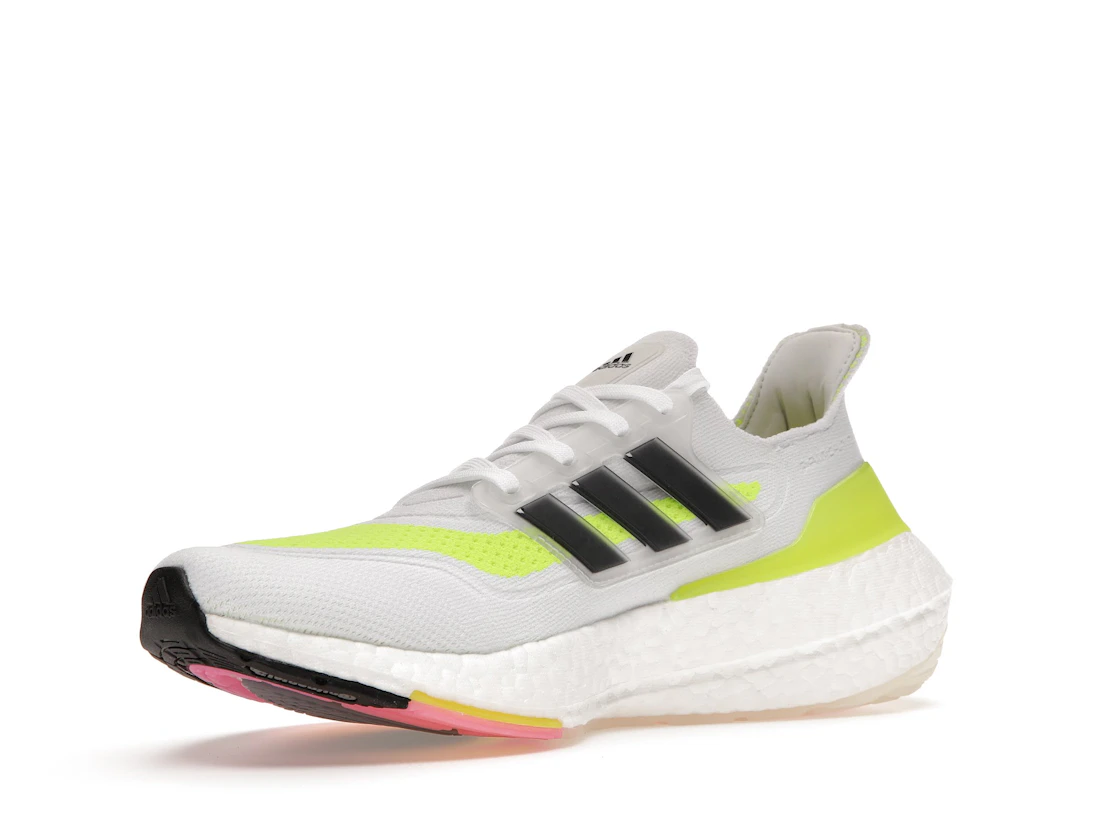 Vue 15 de adidas Ultra Boost 21 White Solar Yellow