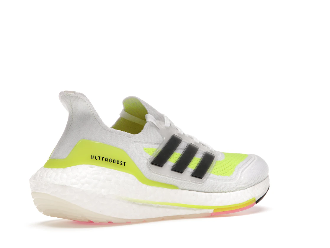 Vue 33 de adidas Ultra Boost 21 White Solar Yellow