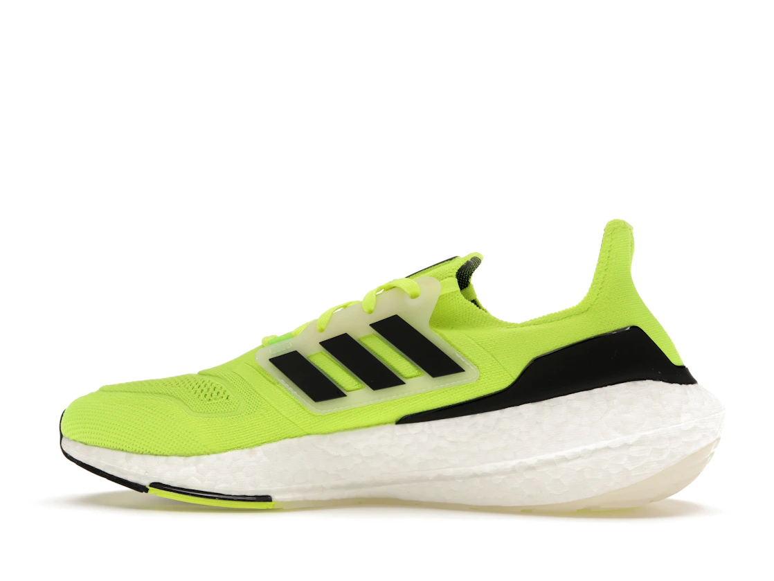 Vue 20 de adidas Ultra Boost 22 Solar Yellow