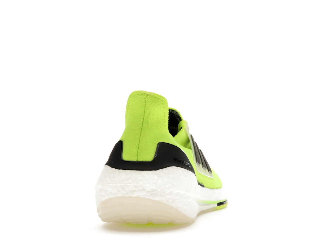 Vue 29 de adidas Ultra Boost 22 Solar Yellow