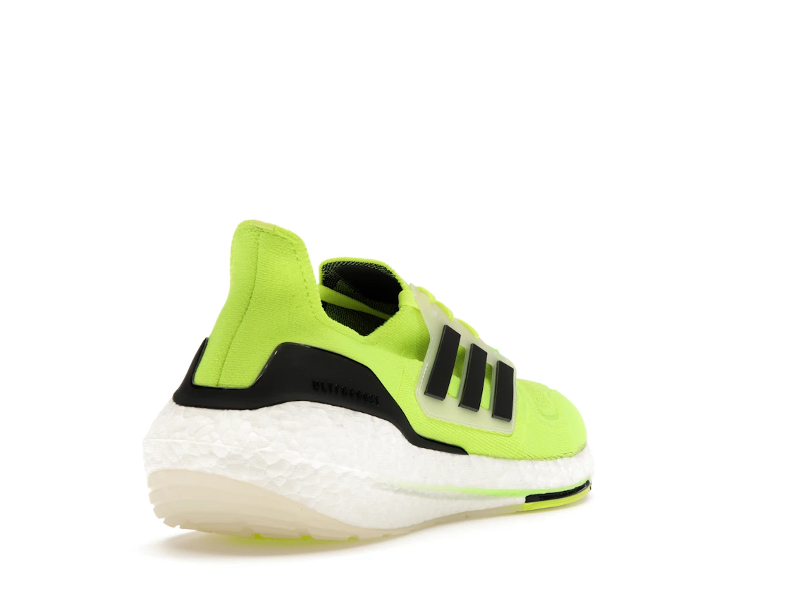 Vue 31 de adidas Ultra Boost 22 Solar Yellow