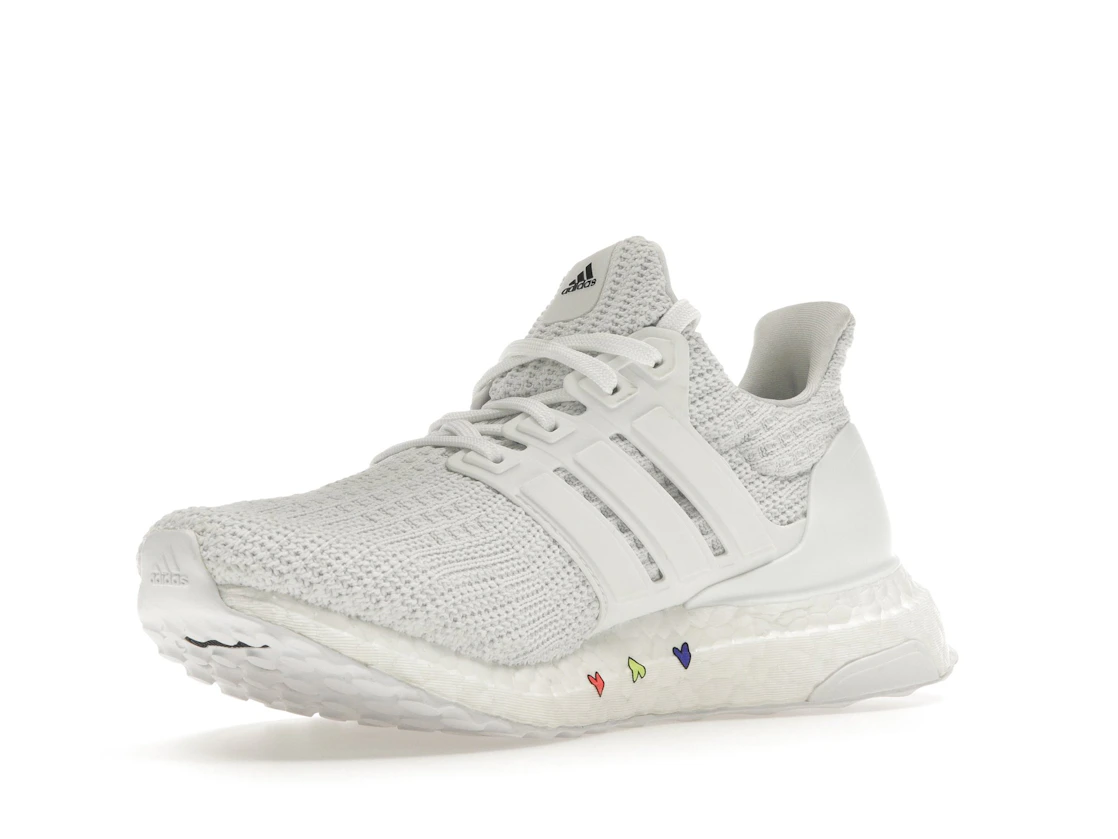 Vue 15 de adidas Ultra Boost 4.0 DNA Hearts Pack White 