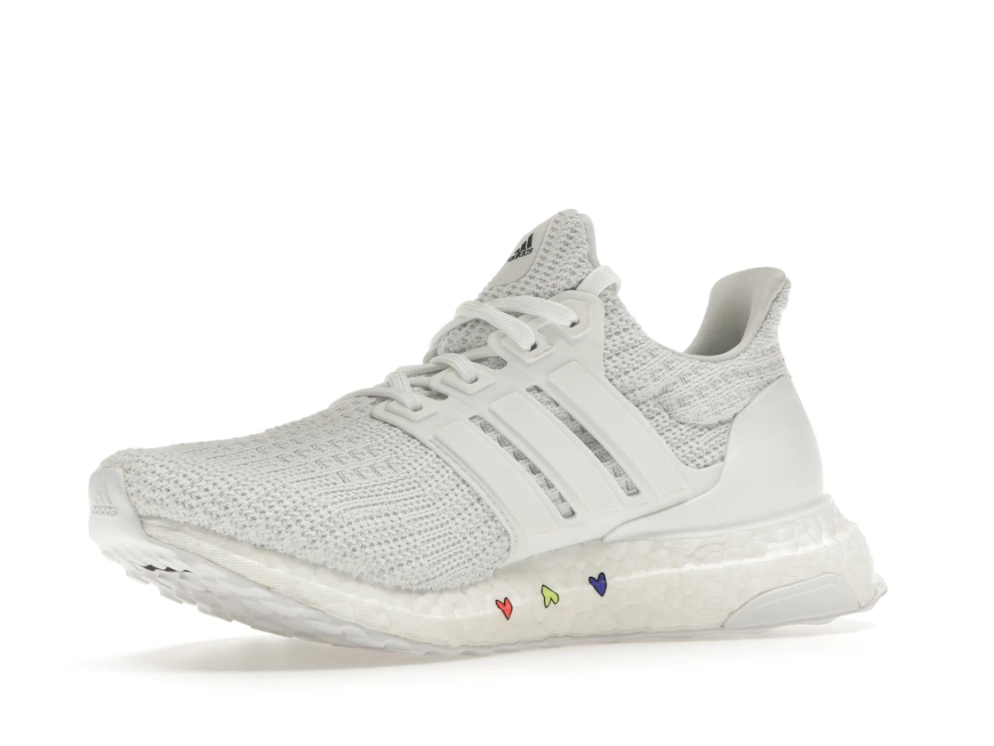 Vue 16 de adidas Ultra Boost 4.0 DNA Hearts Pack White 