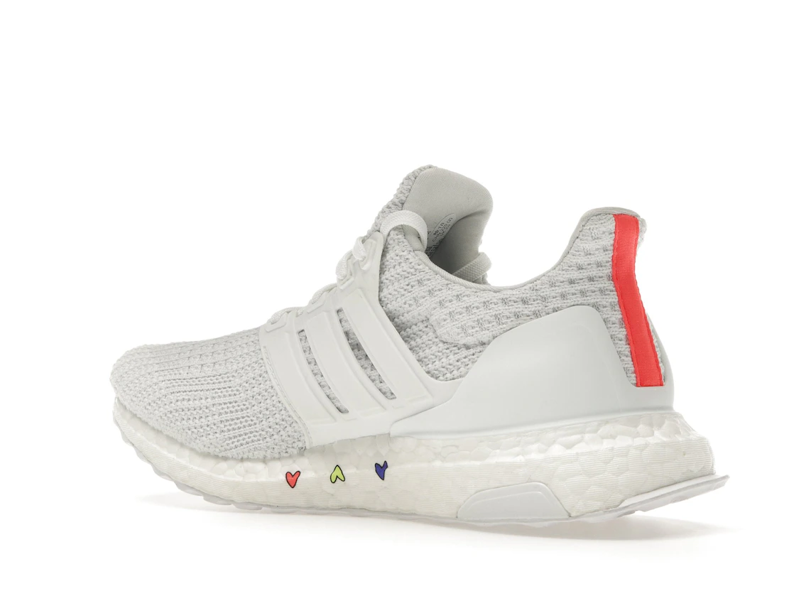 Vue 23 de adidas Ultra Boost 4.0 DNA Hearts Pack White 