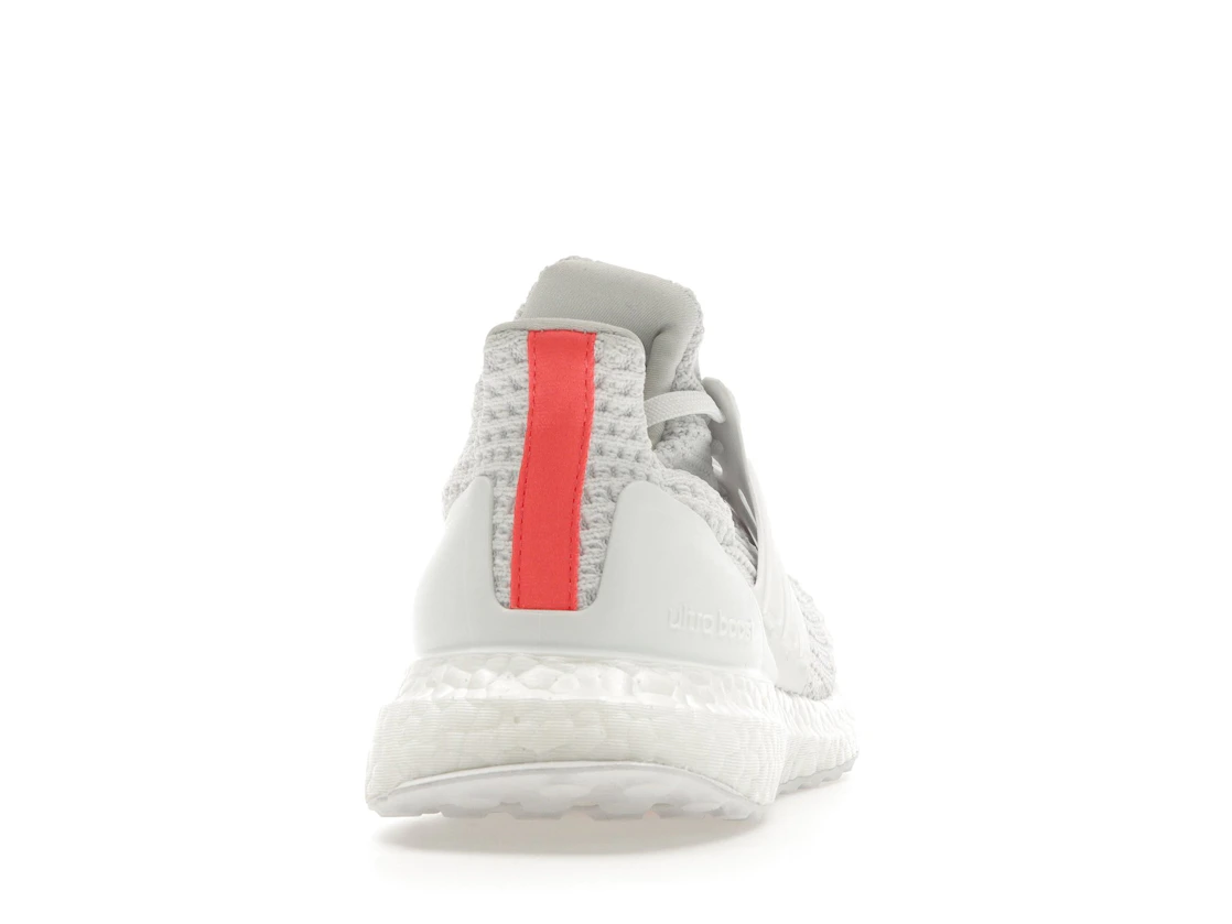 Vue 29 de adidas Ultra Boost 4.0 DNA Hearts Pack White 