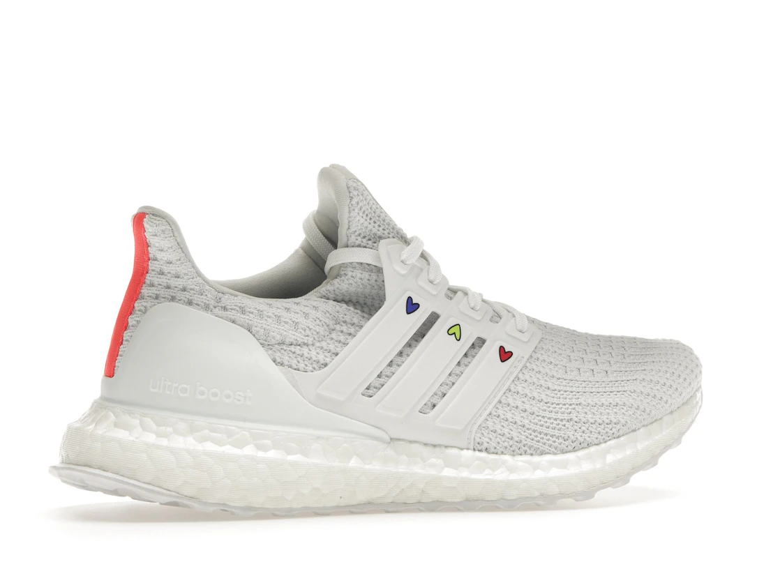 Vue 35 de adidas Ultra Boost 4.0 DNA Hearts Pack White 