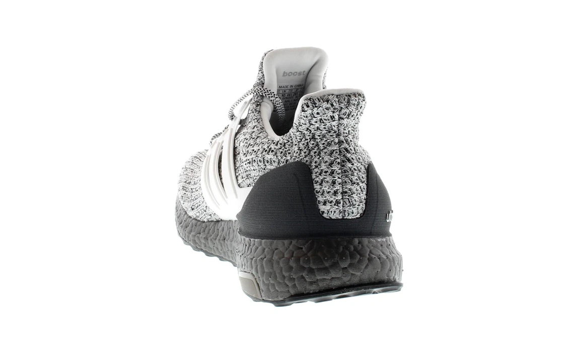 Vue 22 de adidas Ultra Boost 4.0 Cookies and Cream