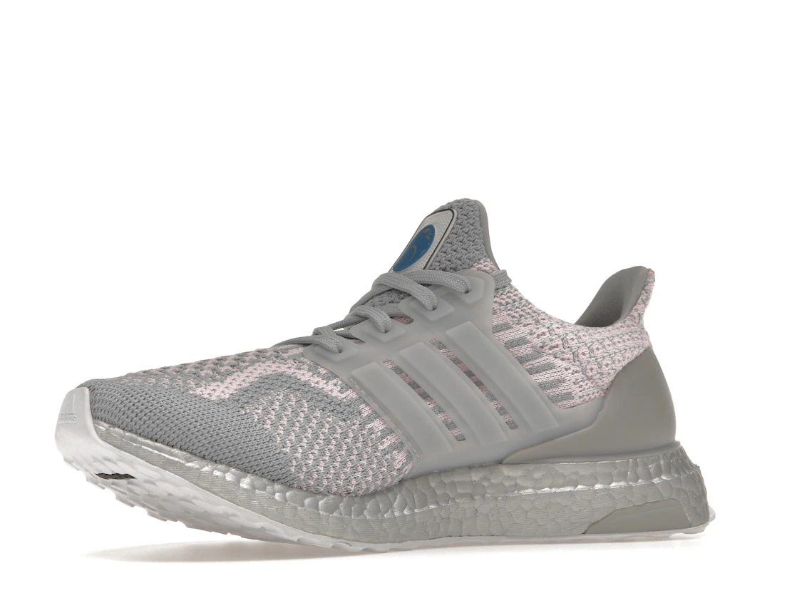 Vue 16 de adidas Ultra Boost 5.0 DNA Halo Silver 