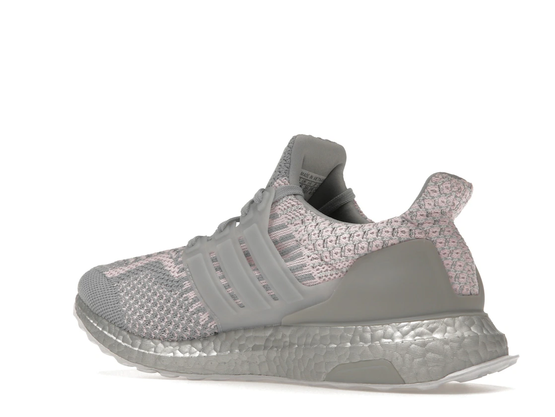 Vue 23 de adidas Ultra Boost 5.0 DNA Halo Silver 