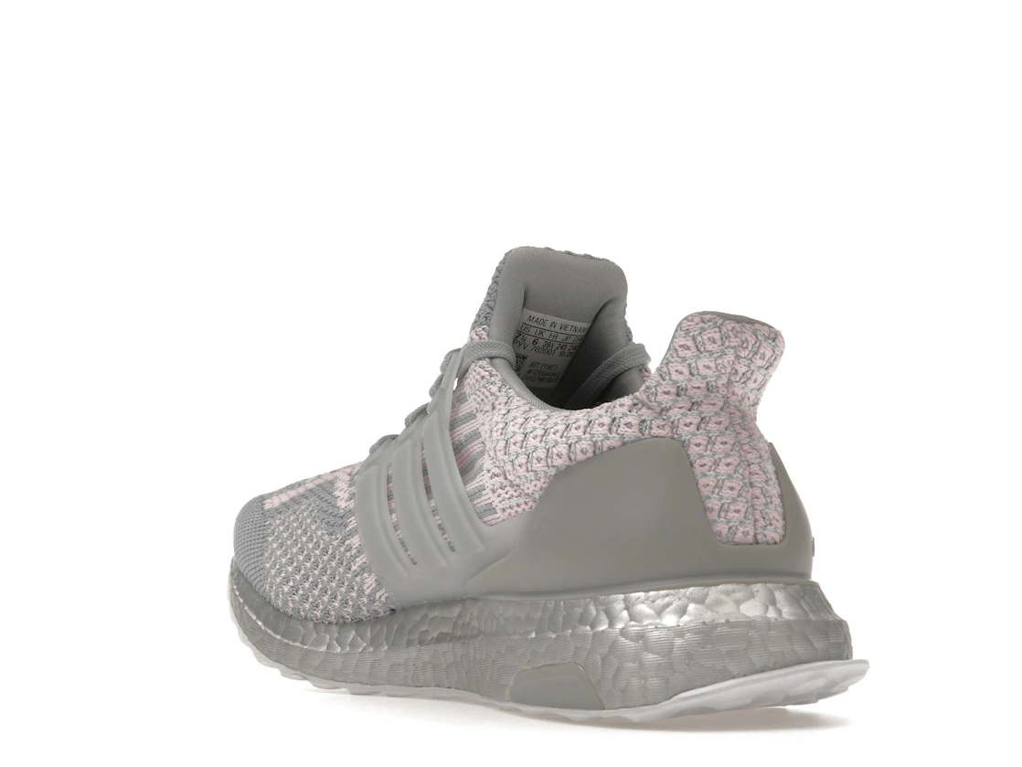 Vue 25 de adidas Ultra Boost 5.0 DNA Halo Silver 