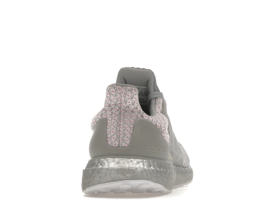 Vue 29 de adidas Ultra Boost 5.0 DNA Halo Silver 
