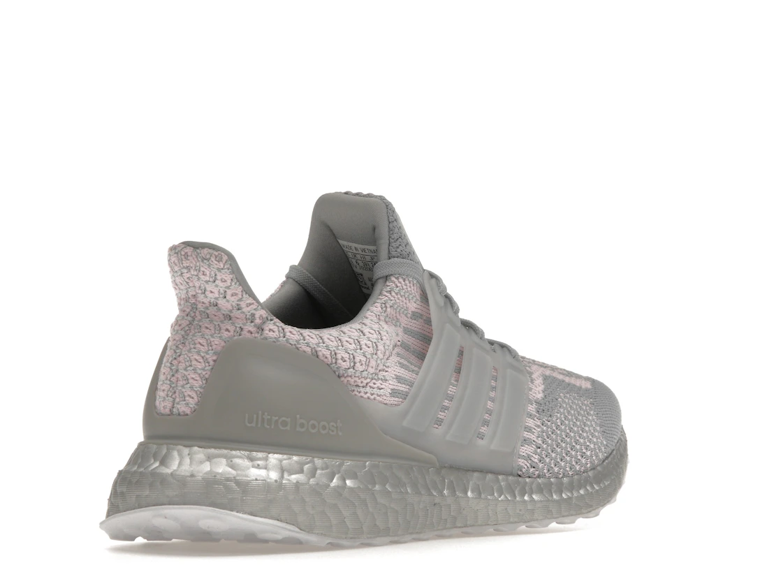 Vue 32 de adidas Ultra Boost 5.0 DNA Halo Silver 