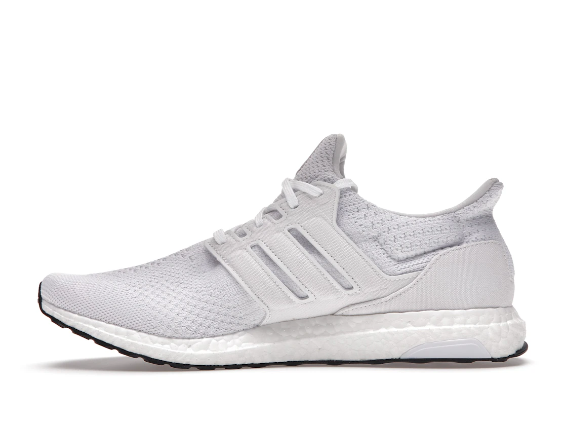 Vue 19 de adidas Ultra Boost 5.0 DNA Triple White