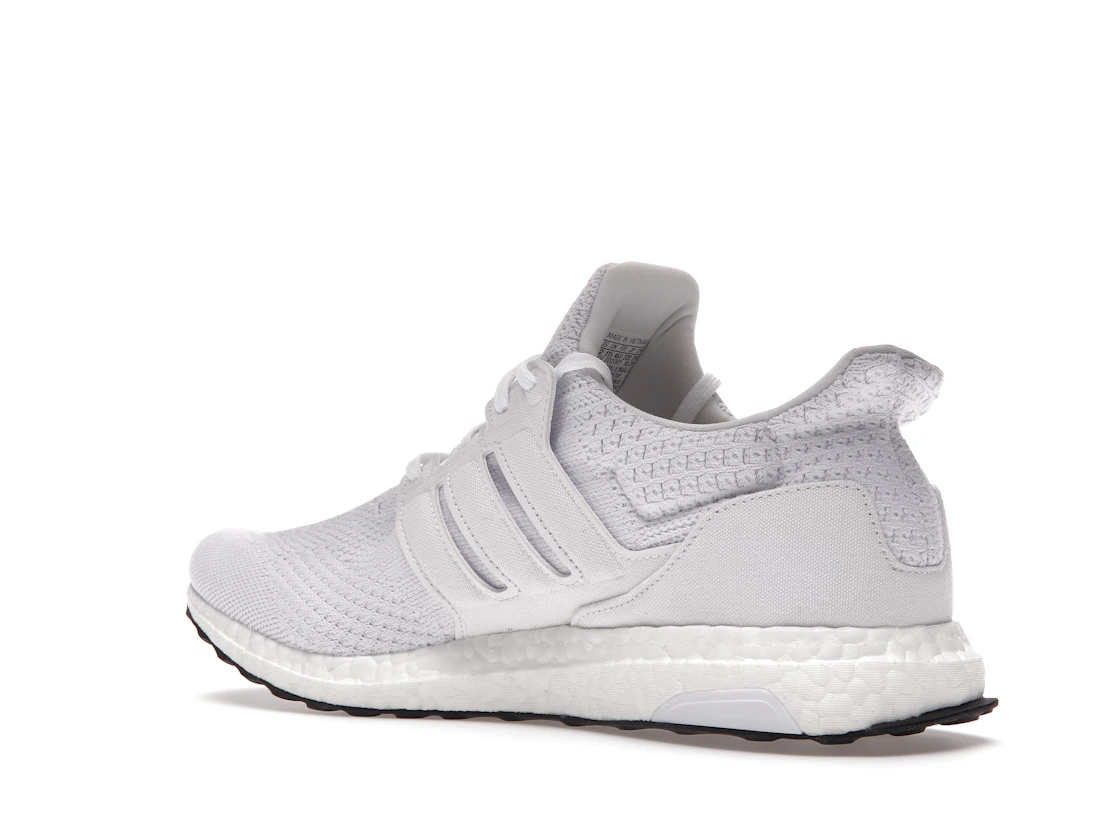 Vue 23 de adidas Ultra Boost 5.0 DNA Triple White