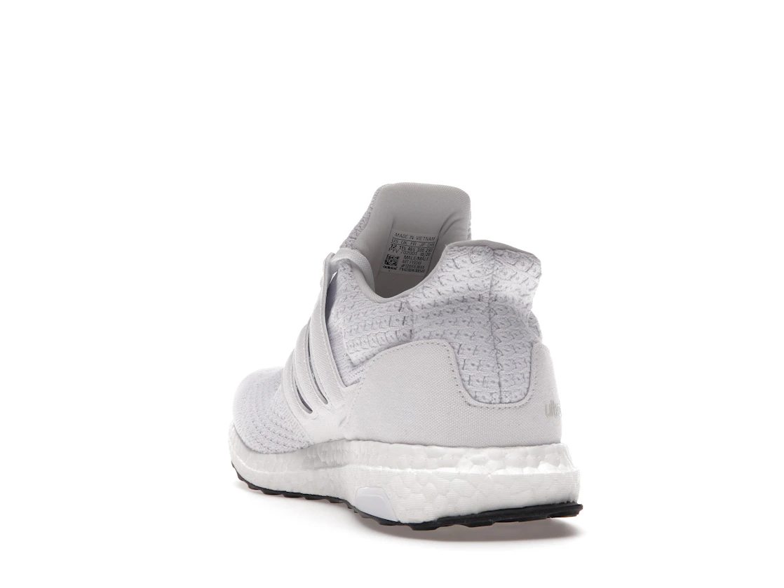 Vue 26 de adidas Ultra Boost 5.0 DNA Triple White
