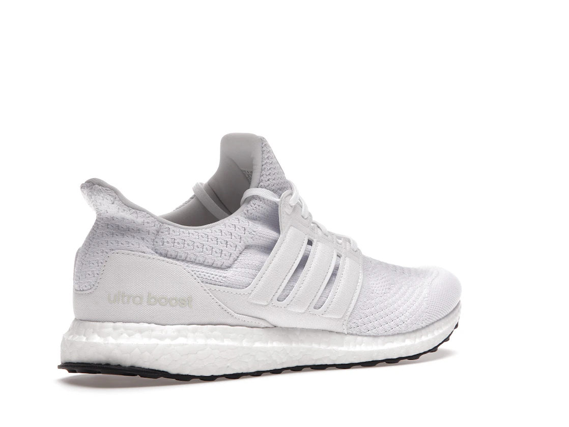 Vue 33 de adidas Ultra Boost 5.0 DNA Triple White