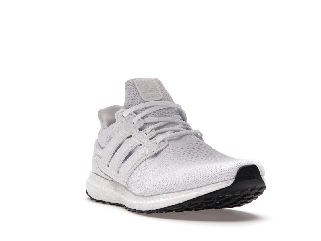 Vue 7 de adidas Ultra Boost 5.0 DNA Triple White