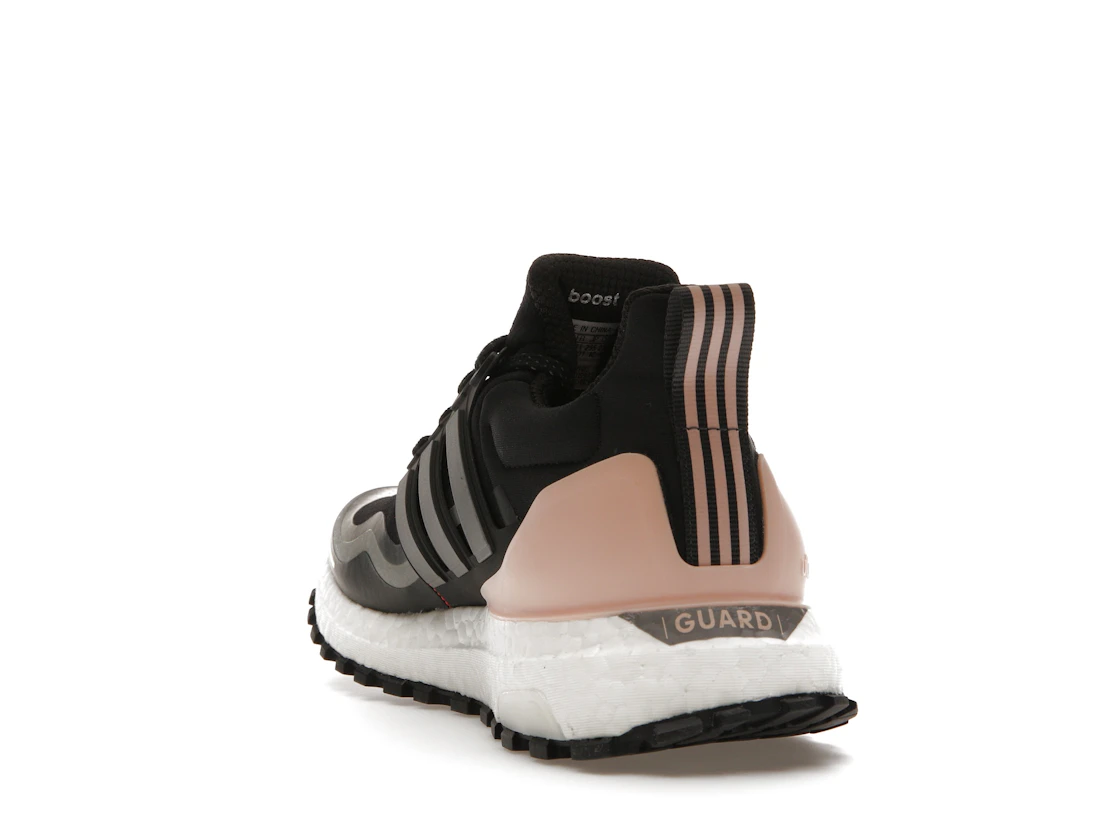 Vue 26 de adidas Ultra Boost Guard Black Grey Pink 