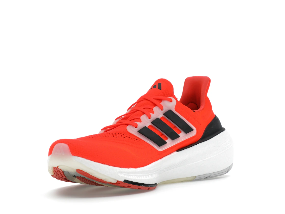 Vue 14 de adidas Ultra Boost Light Solar Red Black White