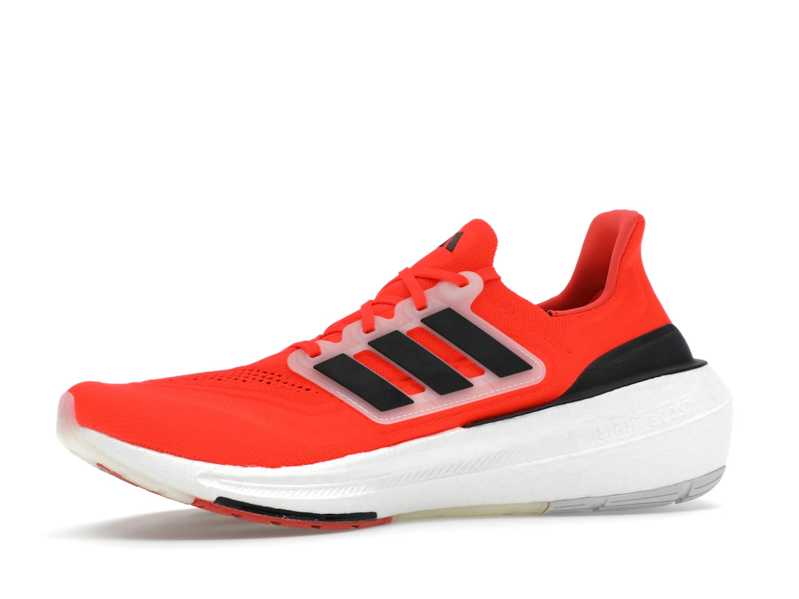 Vue 17 de adidas Ultra Boost Light Solar Red Black White
