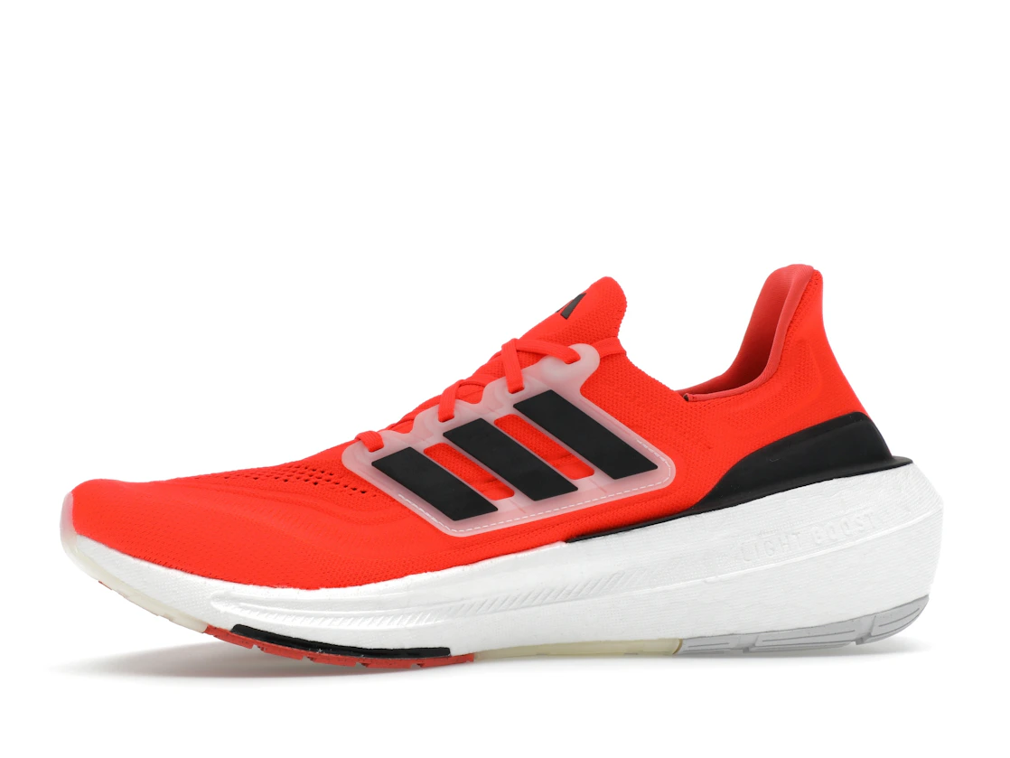 Vue 18 de adidas Ultra Boost Light Solar Red Black White