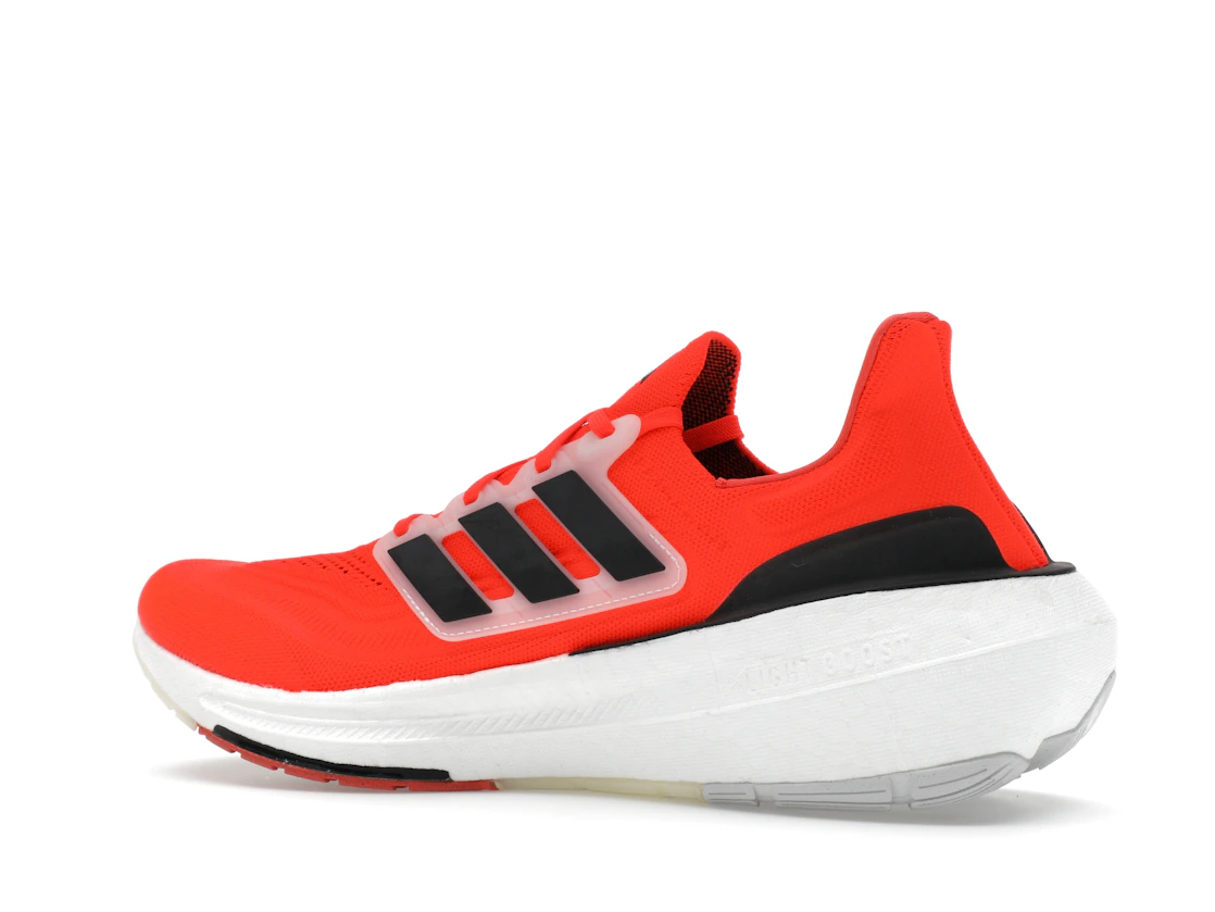 Vue 22 de adidas Ultra Boost Light Solar Red Black White
