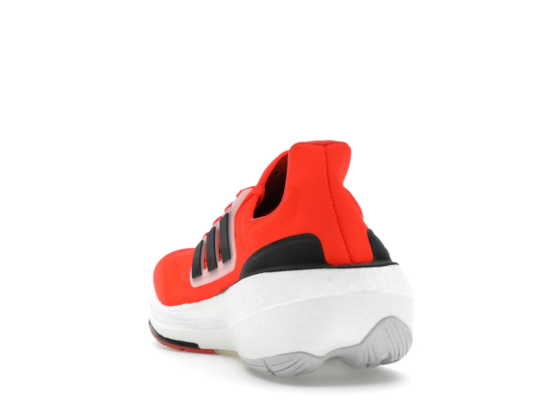 Vue 26 de adidas Ultra Boost Light Solar Red Black White