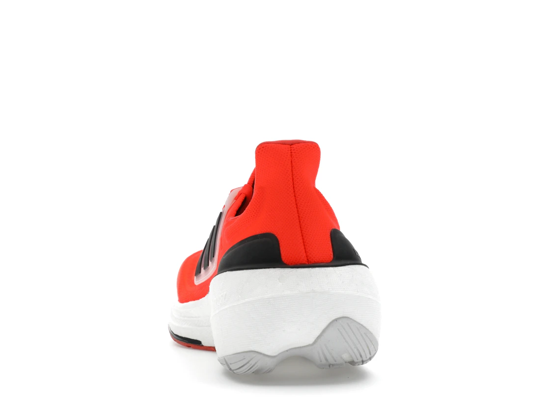 Vue 27 de adidas Ultra Boost Light Solar Red Black White