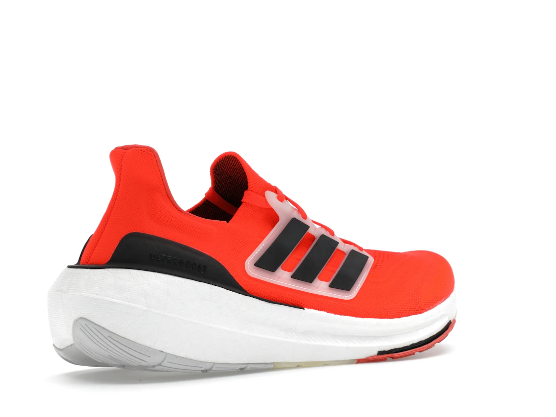 Vue 33 de adidas Ultra Boost Light Solar Red Black White