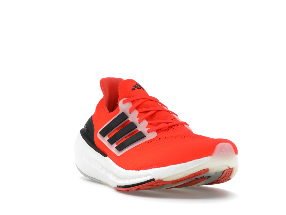 Vue 7 de adidas Ultra Boost Light Solar Red Black White