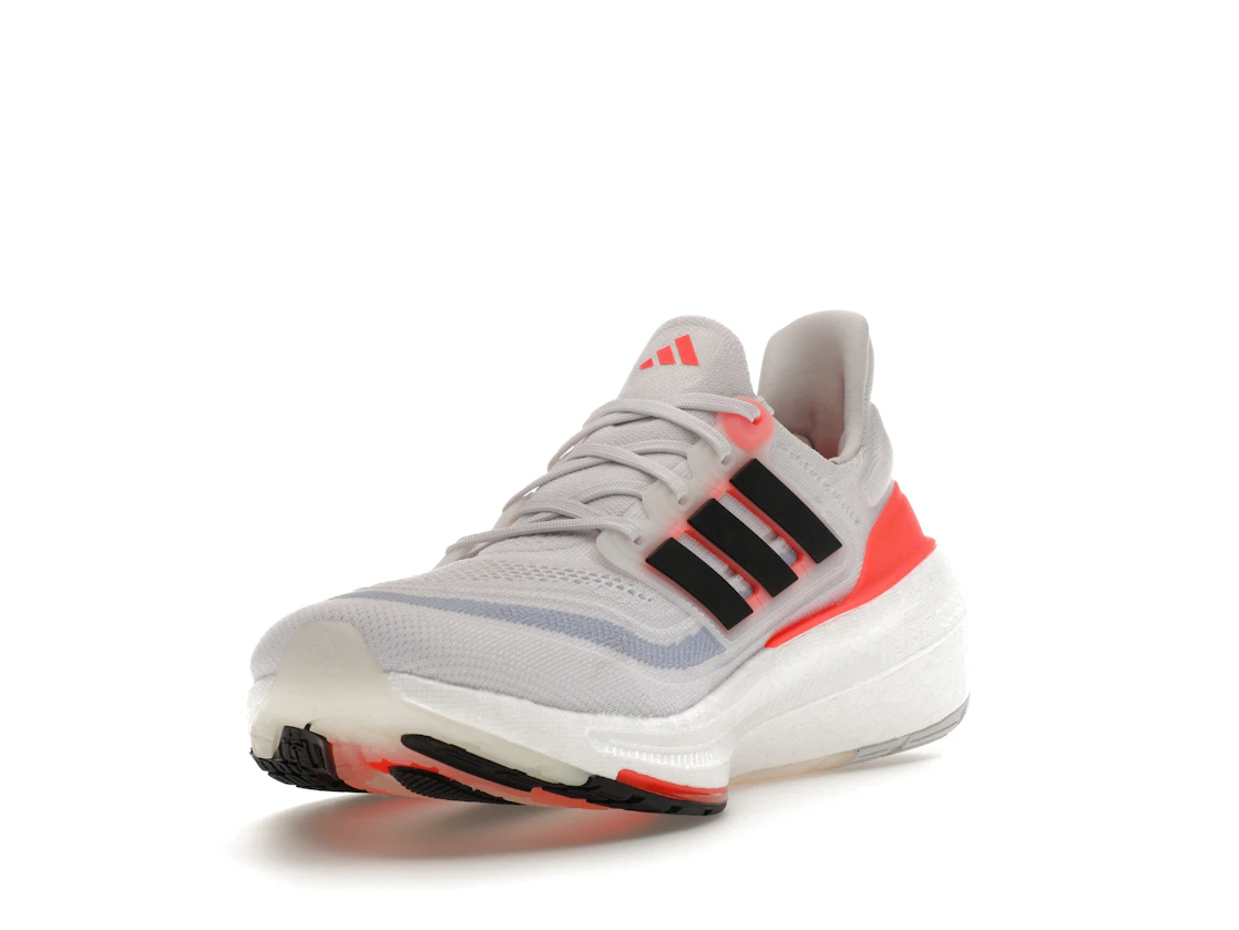 Vue 13 de adidas Ultra Boost Light White Black Solar Red