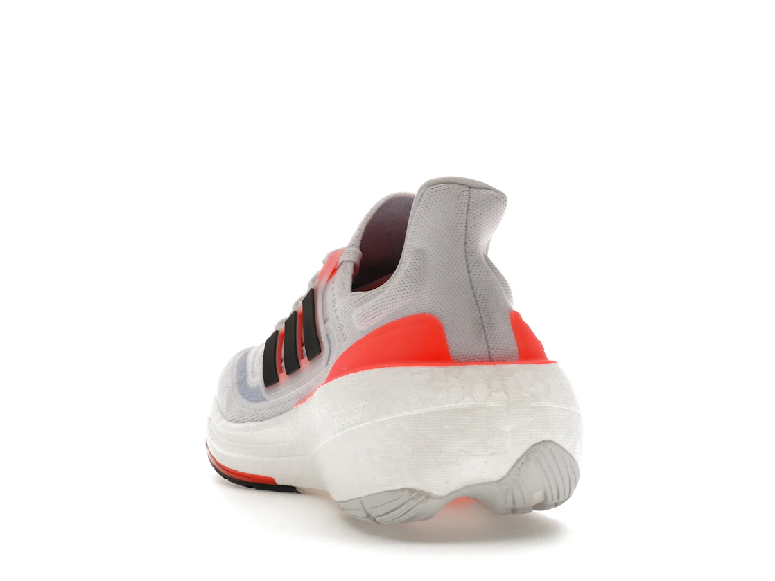 Vue 26 de adidas Ultra Boost Light White Black Solar Red