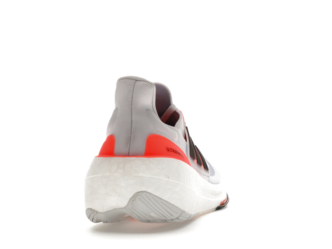 Vue 29 de adidas Ultra Boost Light White Black Solar Red