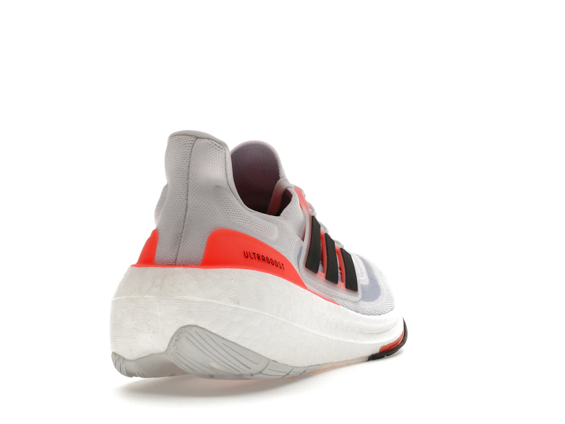 Vue 30 de adidas Ultra Boost Light White Black Solar Red