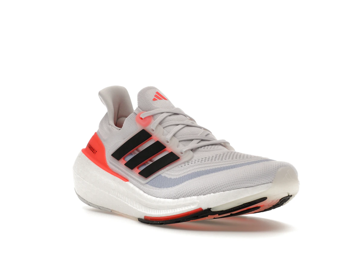 Vue 6 de adidas Ultra Boost Light White Black Solar Red