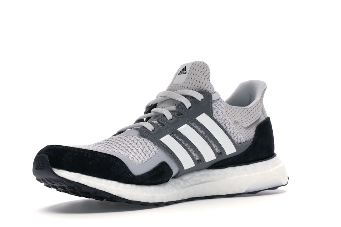 Vue 15 de adidas Ultra Boost S&L Grey One Cloud White Grey Two