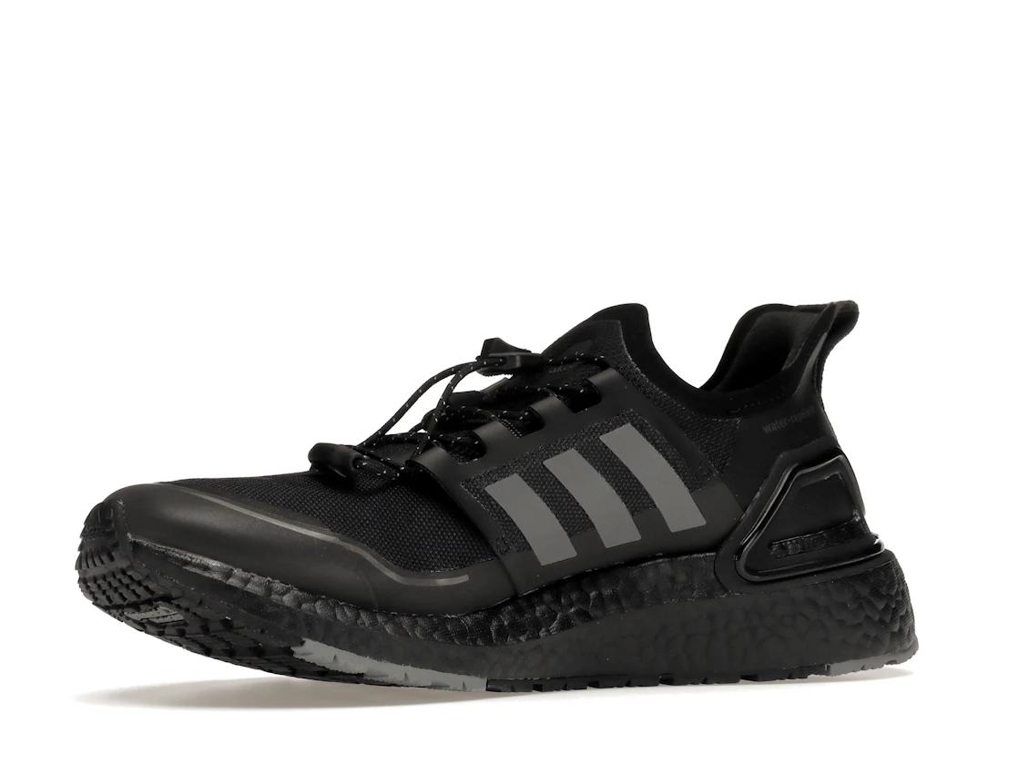 Vue 16 de adidas Ultra Boost Winter Rdy Core Black
