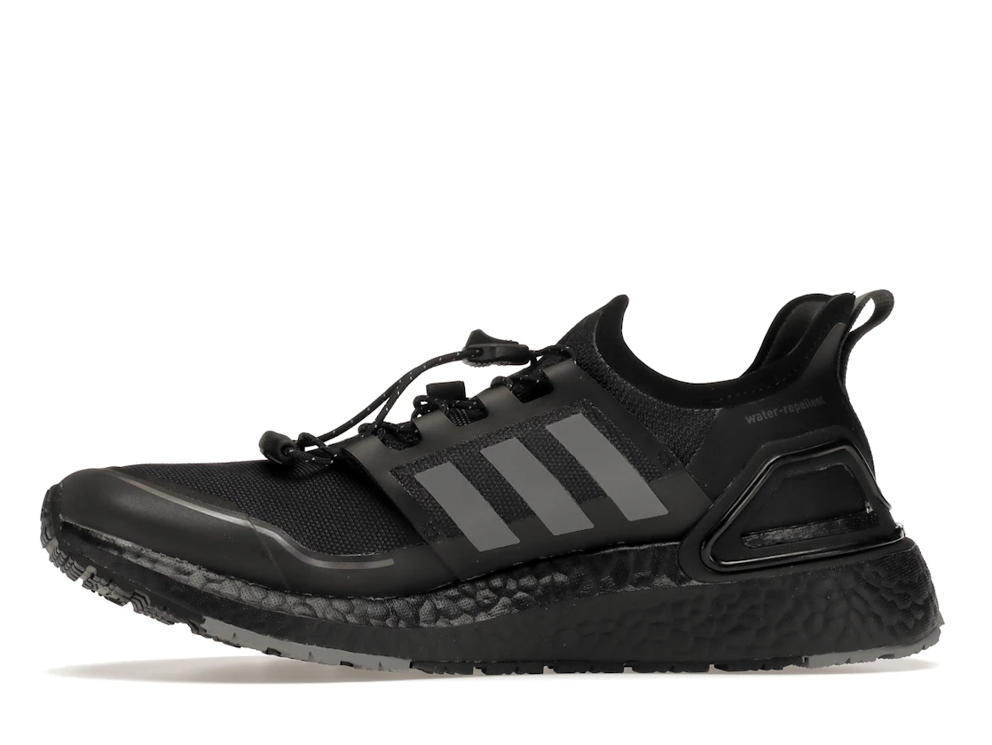 Vue 18 de adidas Ultra Boost Winter Rdy Core Black