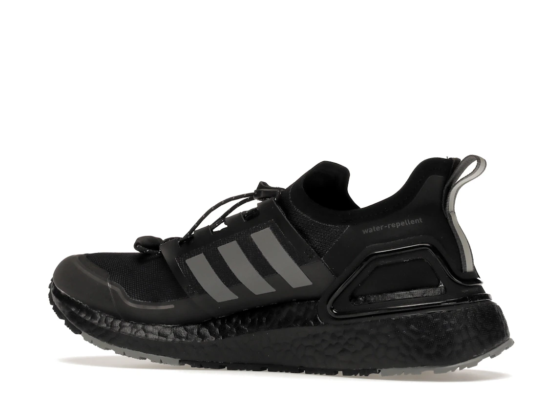 Vue 22 de adidas Ultra Boost Winter Rdy Core Black