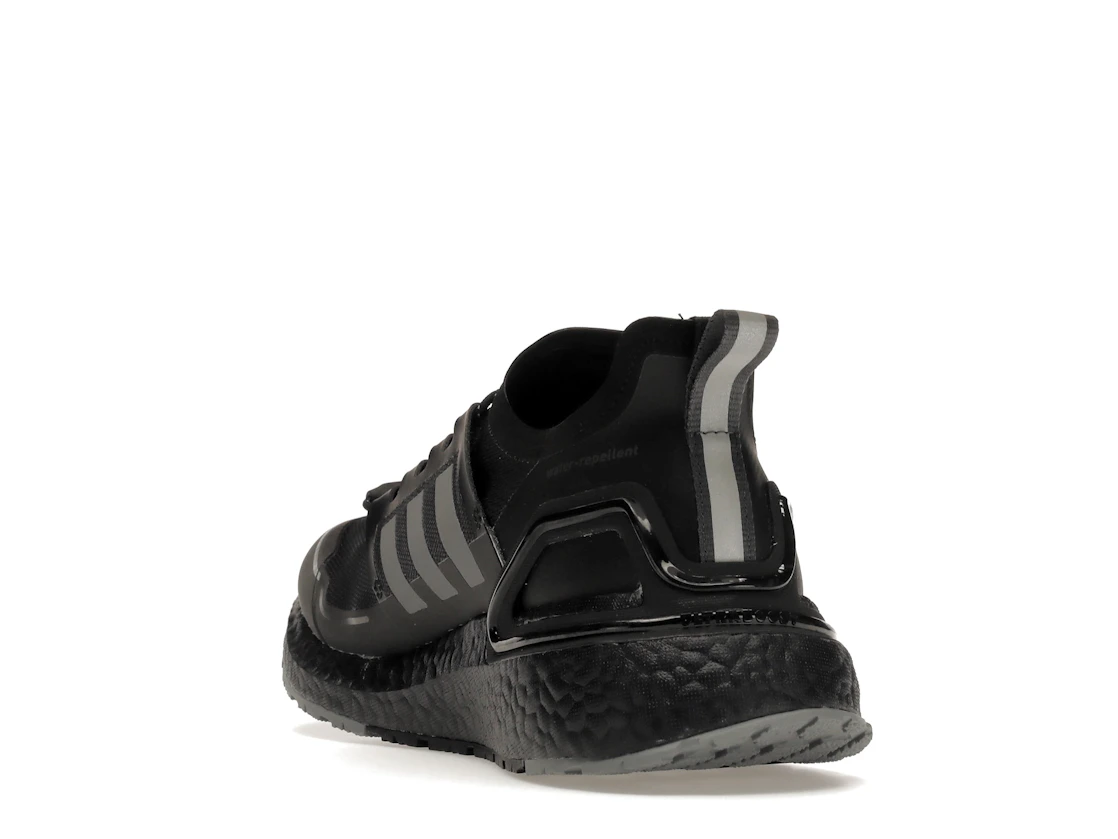 Vue 26 de adidas Ultra Boost Winter Rdy Core Black
