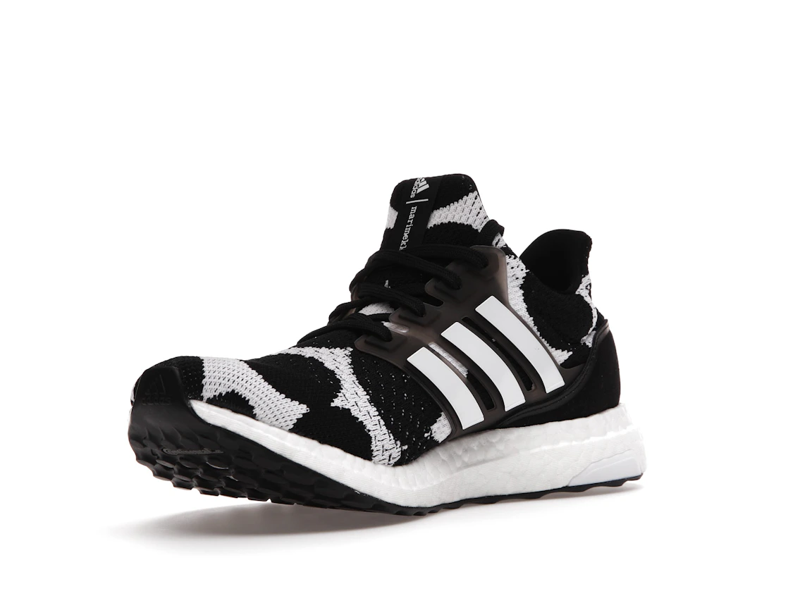 Vue 14 de adidas Ultra Boost DNA Marimekko 