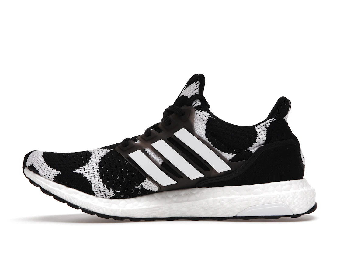 Vue 19 de adidas Ultra Boost DNA Marimekko 