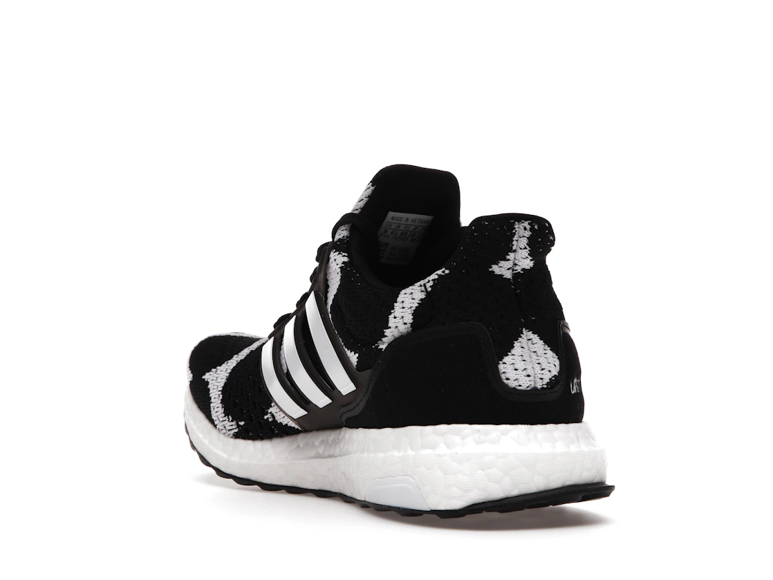 Vue 25 de adidas Ultra Boost DNA Marimekko 
