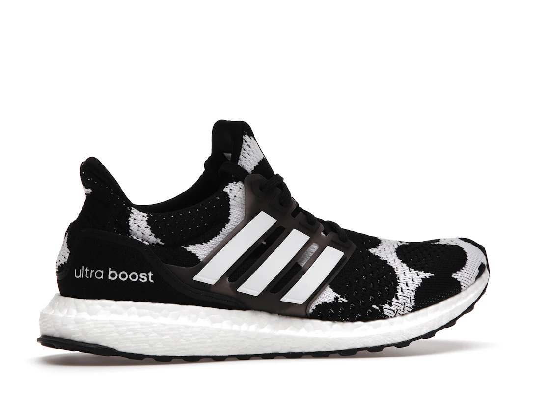 Vue 35 de adidas Ultra Boost DNA Marimekko 