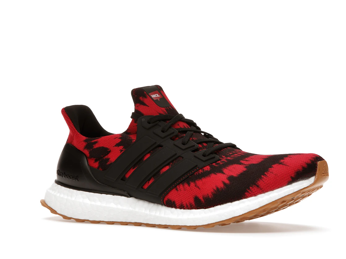 Vue 4 de adidas Ultra Boost Nice Kicks No Vacancy