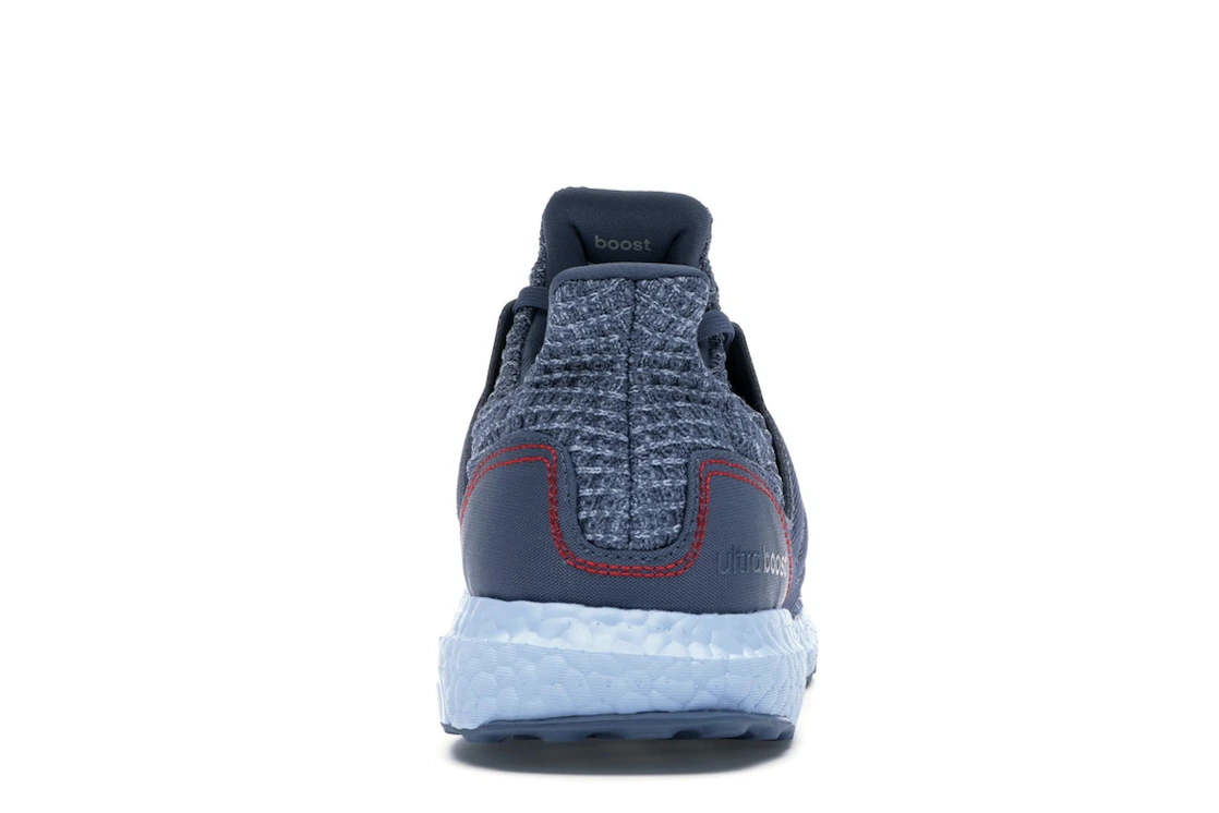 Vue 28 de adidas Ultra Boost Tech Ink Glow Blue