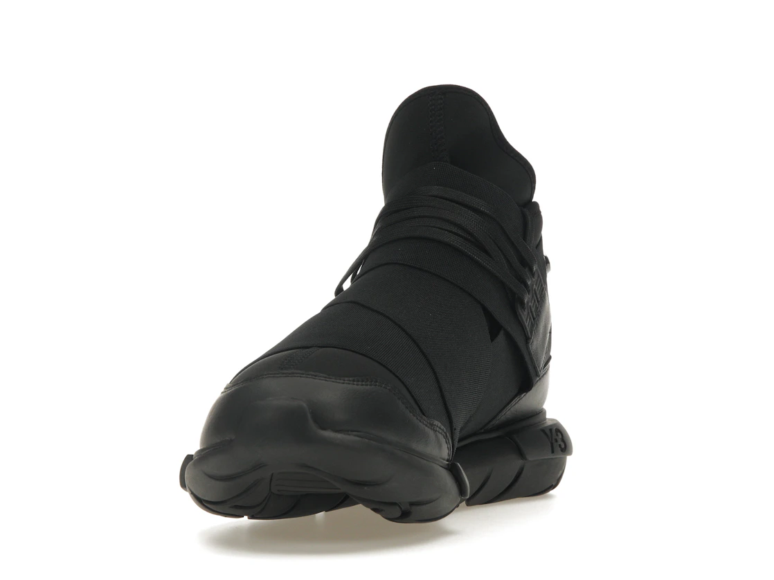 Vue 12 de adidas Y-3 Qasa Triple Black