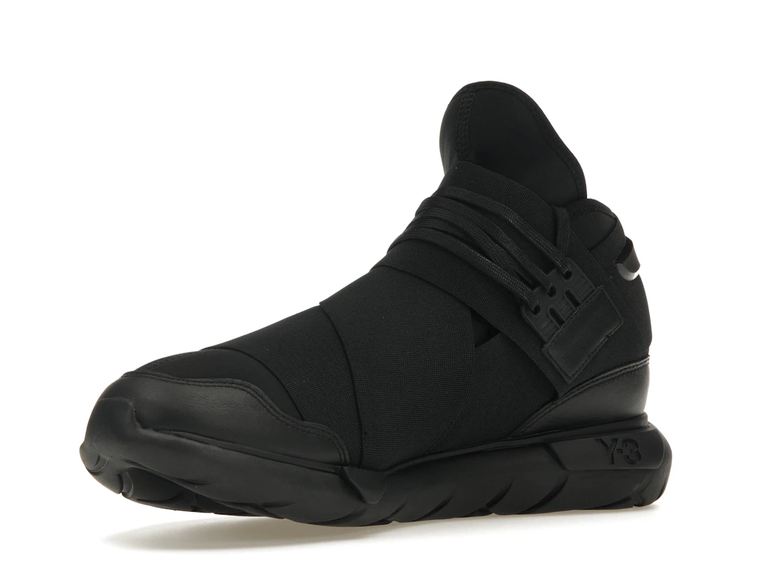 Vue 15 de adidas Y-3 Qasa Triple Black