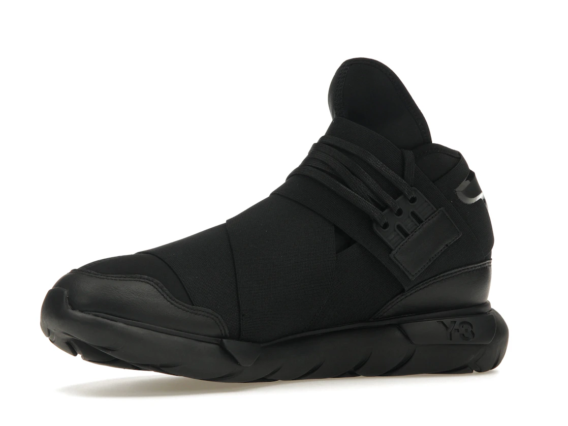 Vue 16 de adidas Y-3 Qasa Triple Black