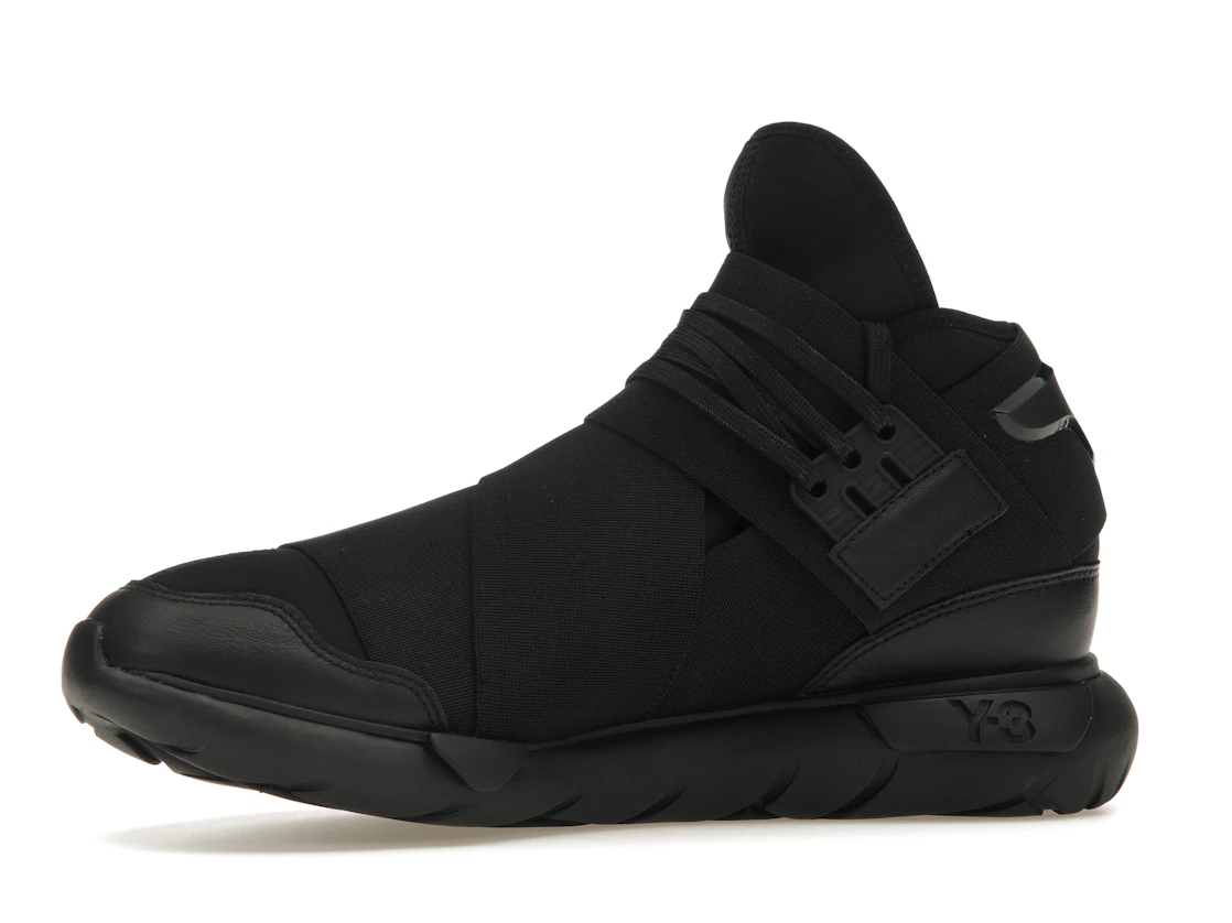 Vue 17 de adidas Y-3 Qasa Triple Black